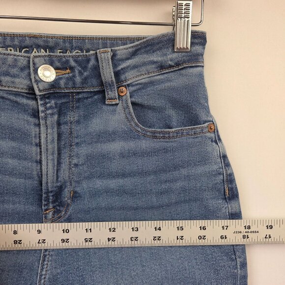 American Eagle Outfittters Mom Jeans Medium Wash Size 4 Regular - Picture 8 of 14